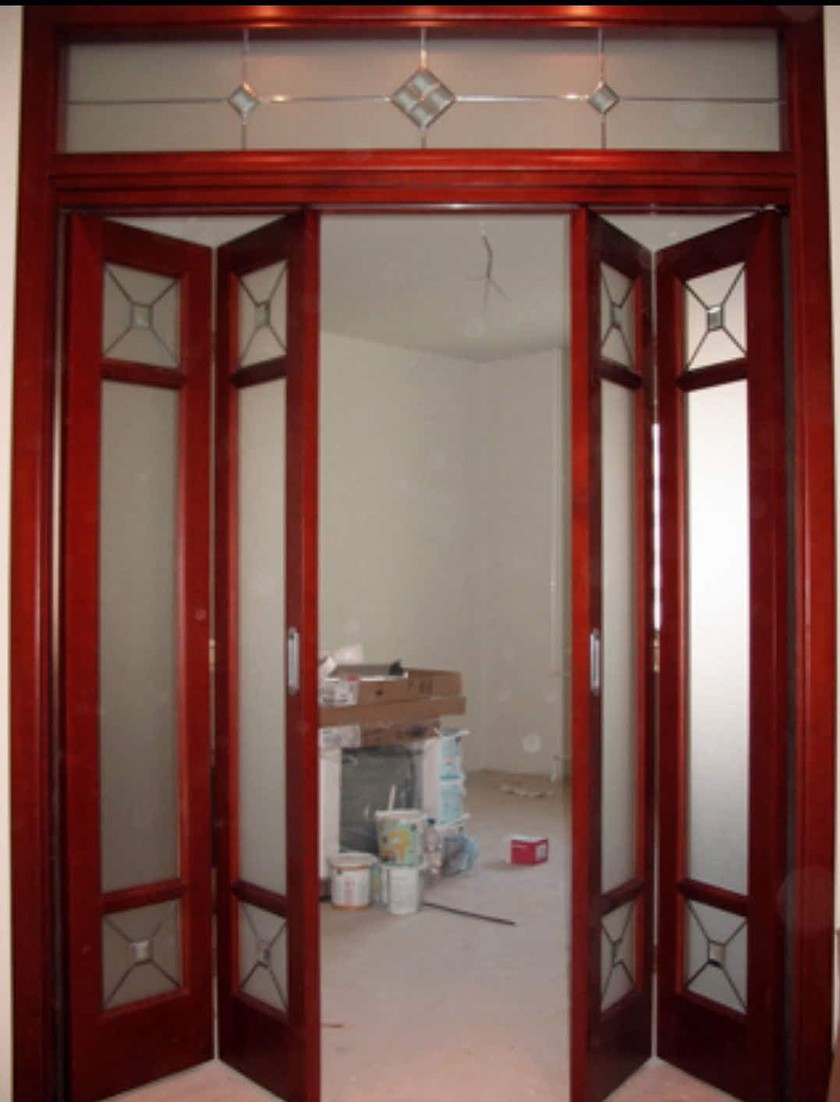 Дверь гармошка с декоративными стеклянными вставками Вологда